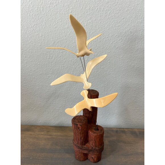 Vintage Kinetic Birds Sculpture Figurine Moving Plastic Seagulls Nautical Beach - Picture 1 of 8